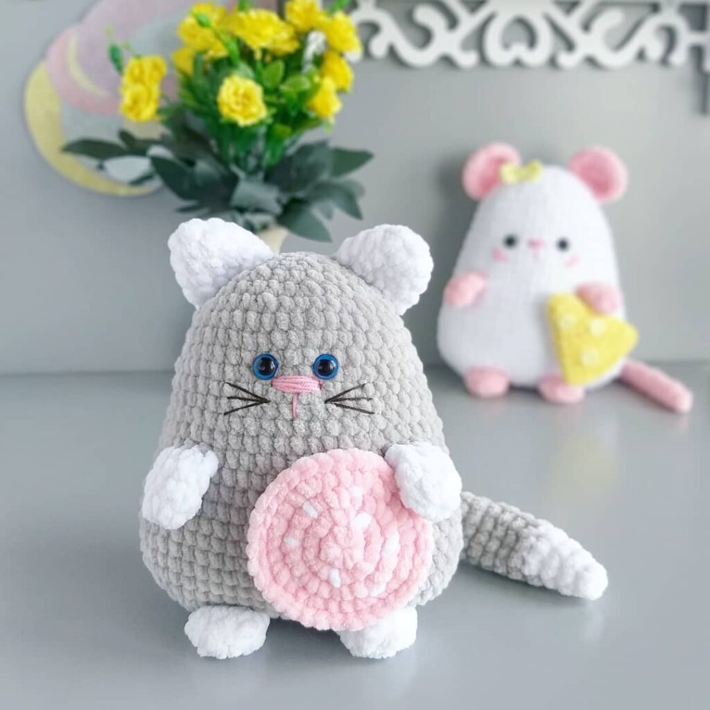 La imagen tiene un atributo ALT vacío; su nombre de archivo es 14cat-amigurumi-1024x1024.jpg