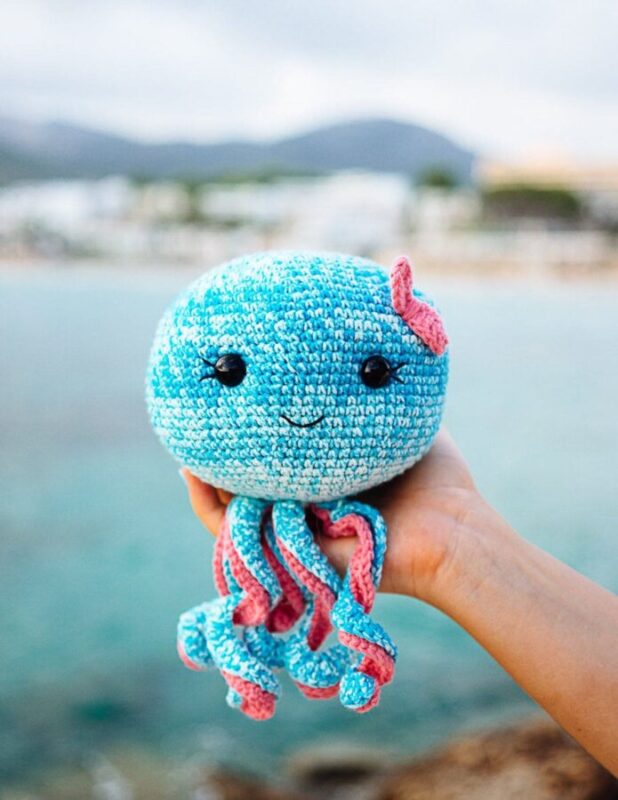 PATRÓN GRATIS de Medusa Amigurumi paso a paso en español