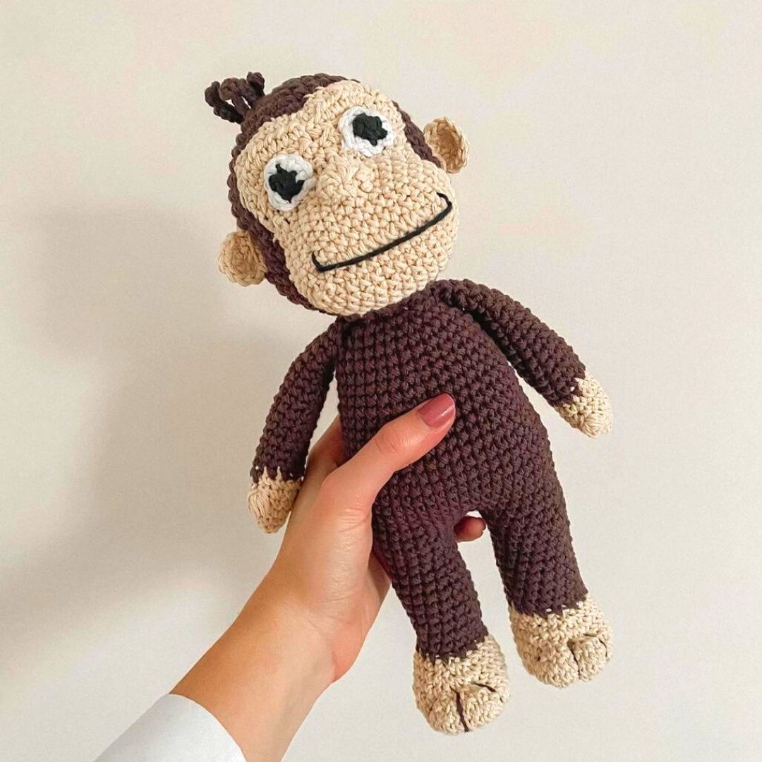 PATRÓN GRATIS Jorge el curioso Amigurumi