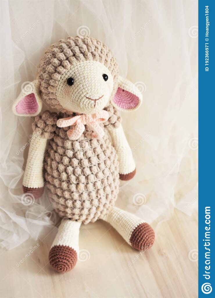 Libro Para Hacer Animales en Amigurumi Crochet en Español Perro y Oveja:  Fotos en Color Paso a Paso (SPAIN) (Spanish Edition)