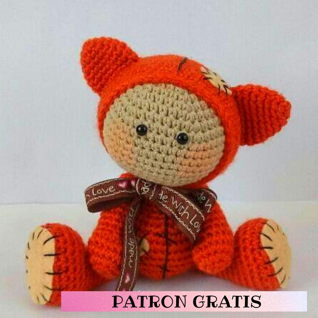 PATRÓN GRATIS Muñeca con traje de Zorro Amigurumi