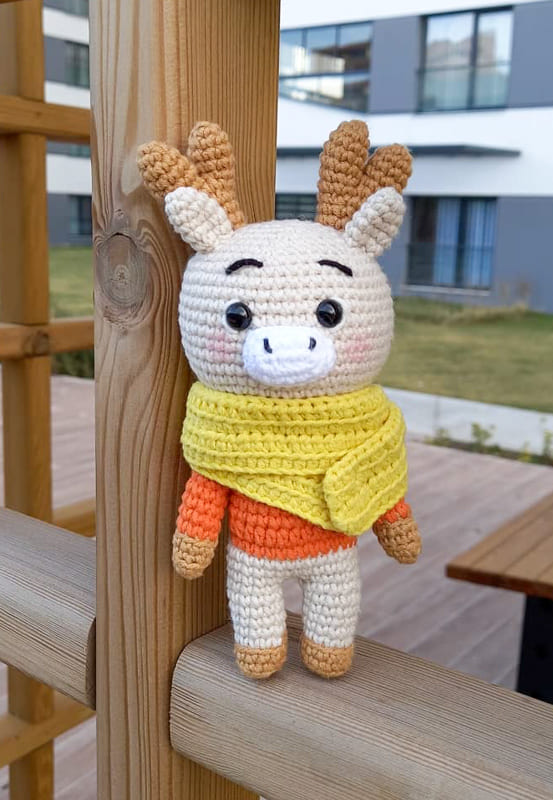 PATRON GRATIS Reno Amigurumi paso a paso