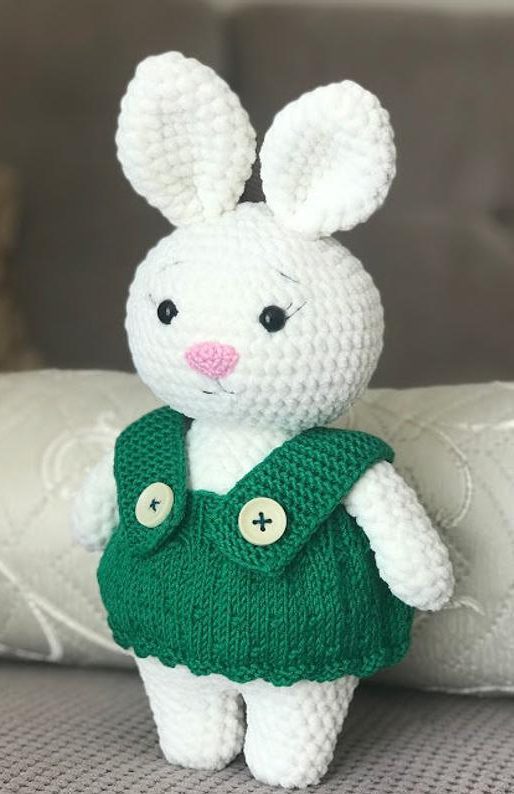 PATRON GRATIS Conejo de nieve Amigurumi