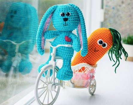 PATRÓN GRATIS Conejo en bicicleta Amigurumi paso a paso