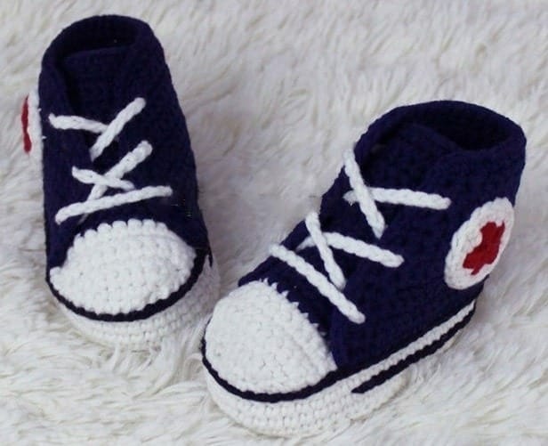 incrementar botella Dedicación PATRON GRATIS Zapatillas Corverse para bebes a crochet - Crochetisimo