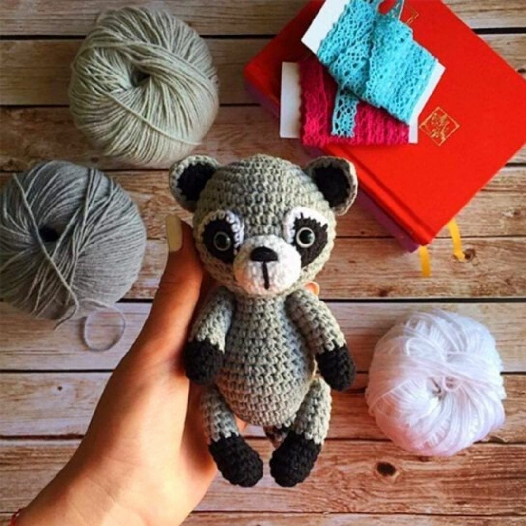 PATRON GRATIS Mapache Juguete Amigurumi paso a paso