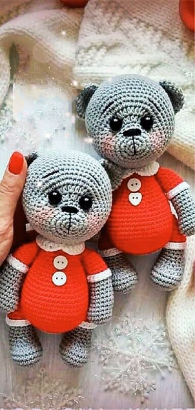 PATRÓN GRATIS Ositos con Pijamas de Navidad Juguete Amigurumi