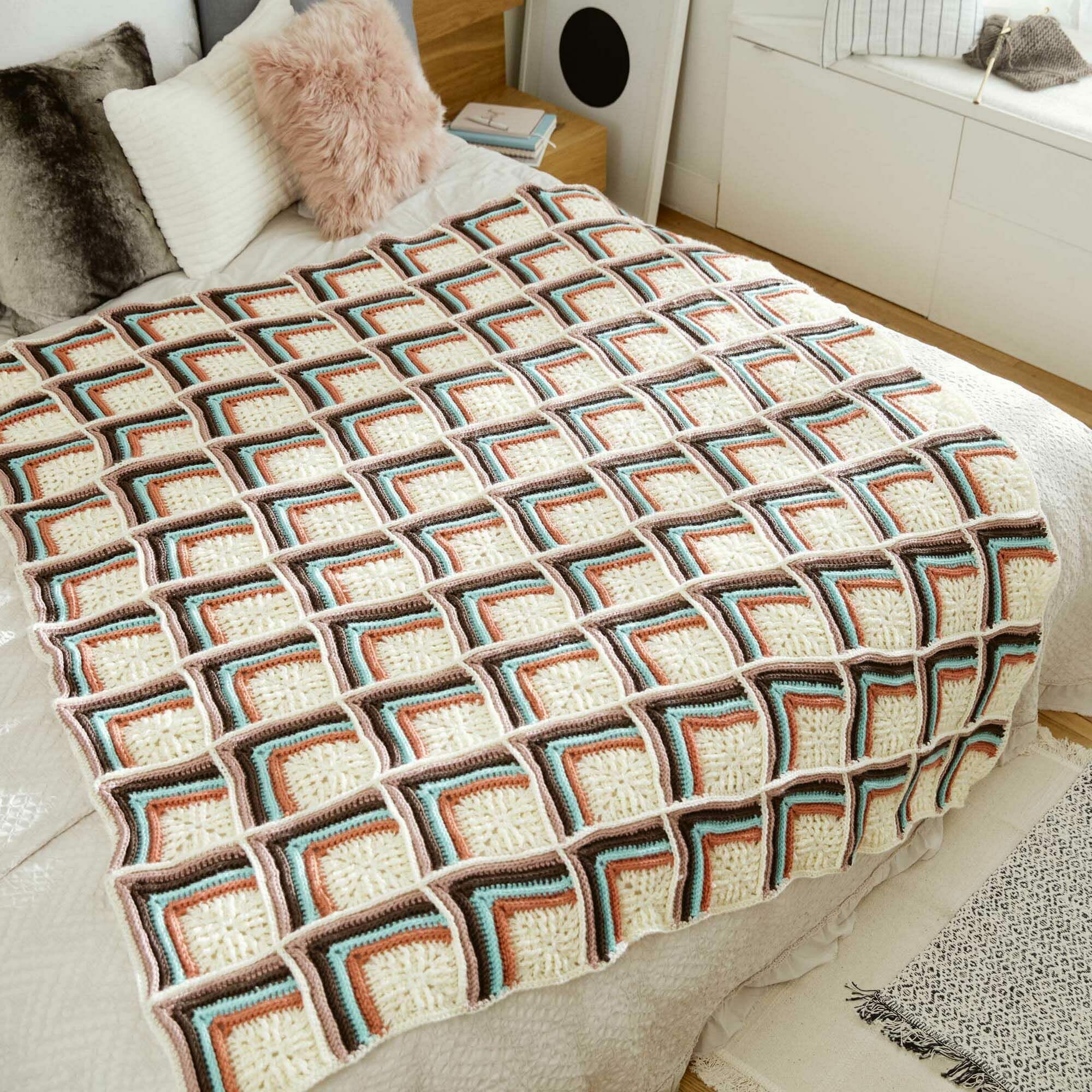 PATRÓN GRATIS Acogedora Manta a Rayas con Motivos Cuadrados en Crochet