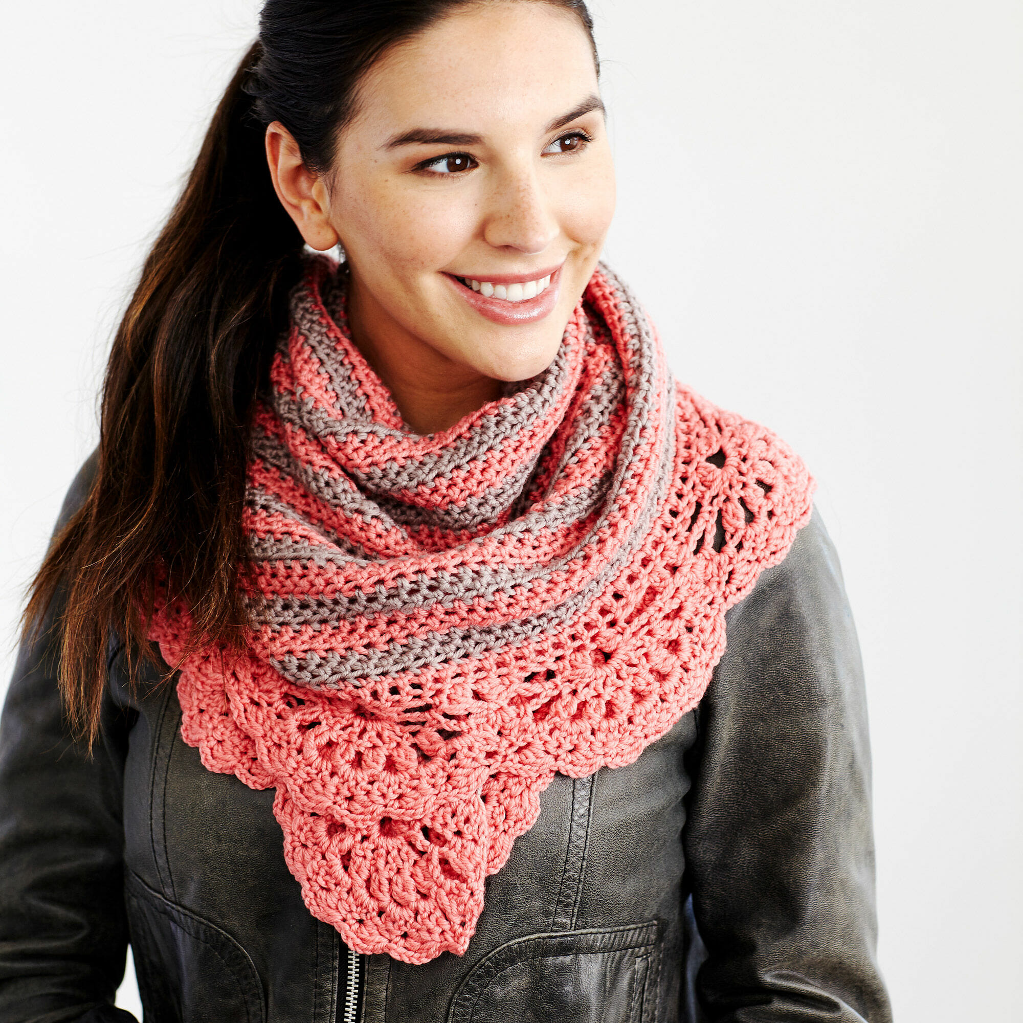 PATRÓN GRATIS Elegante Puntillas para Chal en Crochet