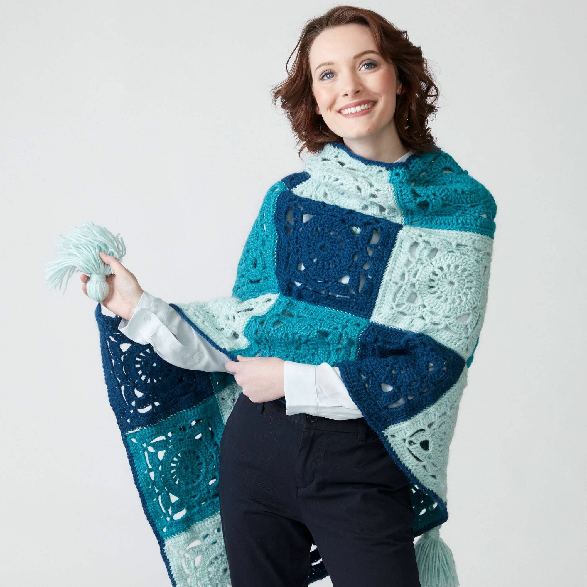 PATRÓN GRATIS Chal de Sauce a Crochet con Motivos en Crochet (vídeo)