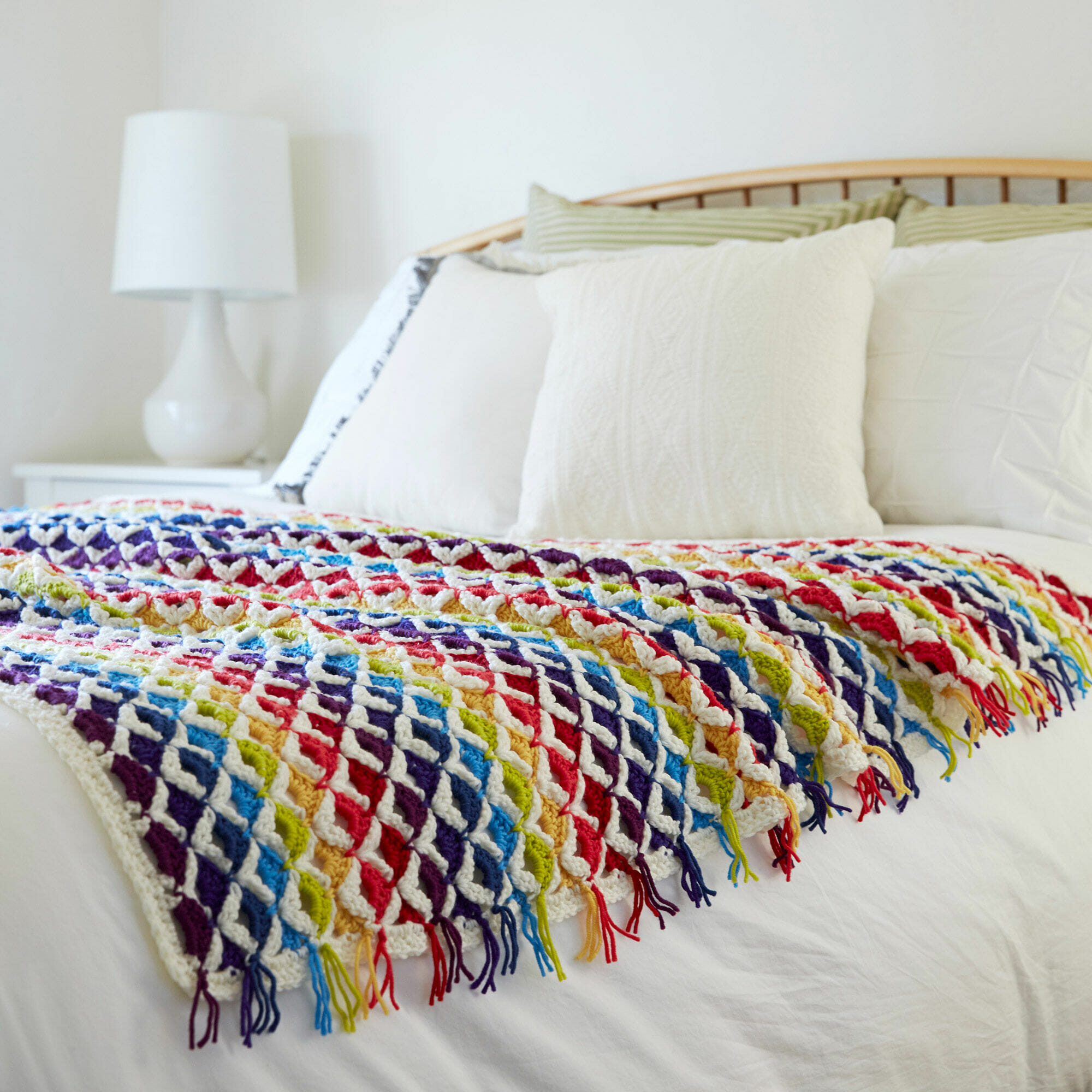 PATRÓN GRATIS Manta de Arcoíris Chic a Crochet