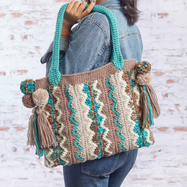 PATRÓN GRATIS Bolsa en Punto Chevrón a Crochet