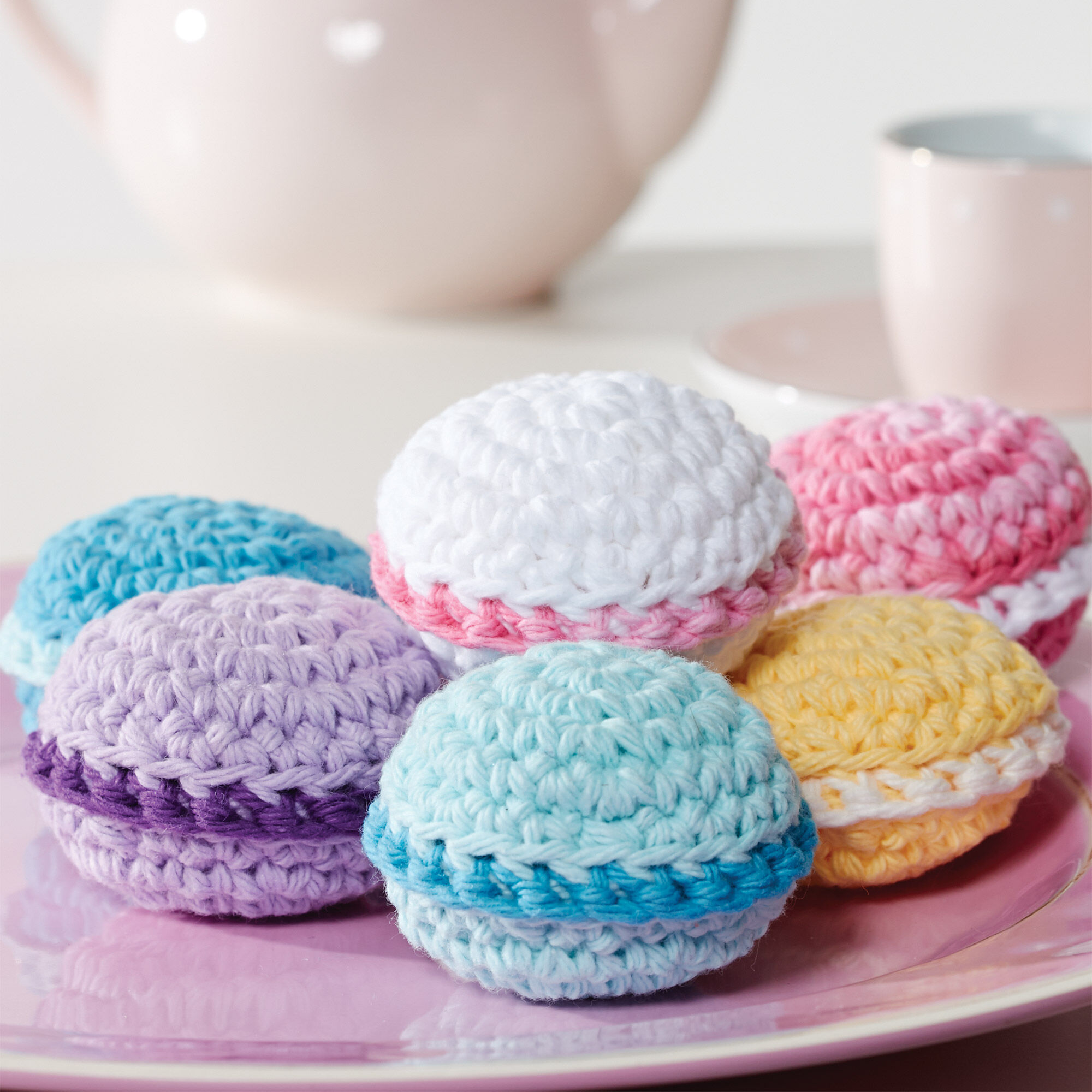 PATRÓN GRATIS Adorables Macarrones en Crochet
