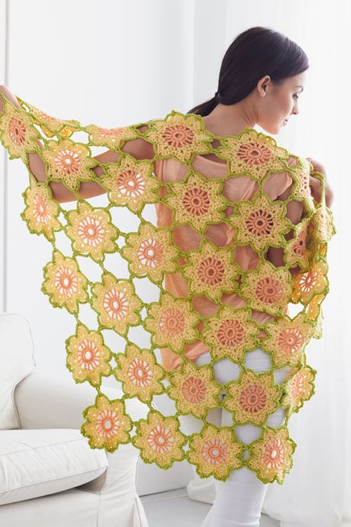 PATRÓN GRATIS Chal «Flores de Primavera» en Crochet