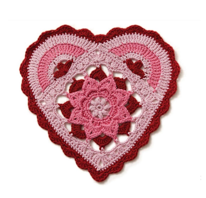 PATRÓN GRATIS Centro de Mesa Corazón Florar  a Crochet