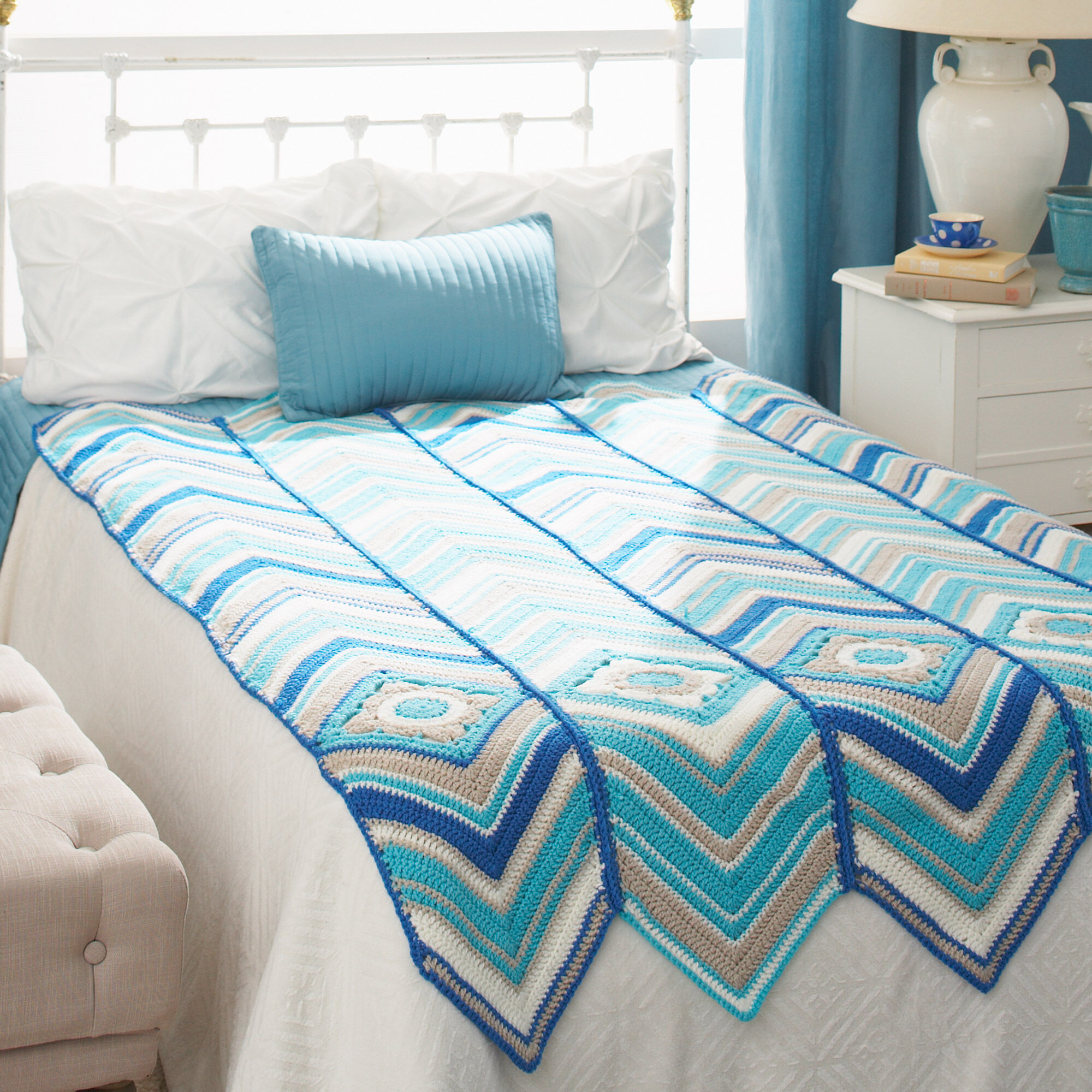 PATRÓN GRATIS Manta de Flechas Radiantes en Crochet