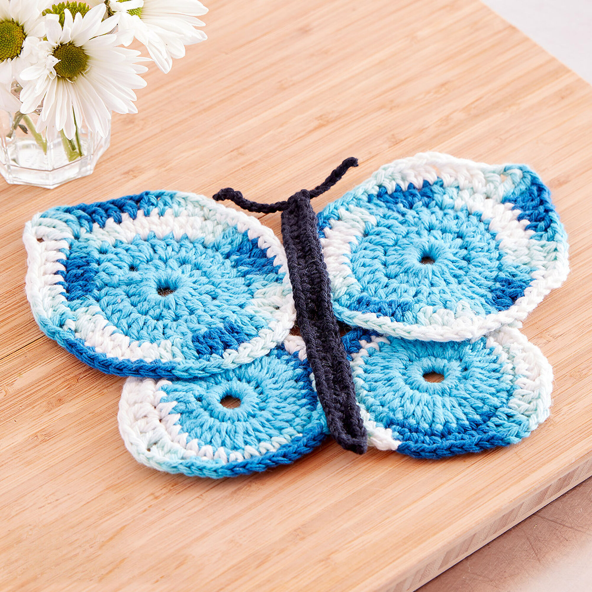 PATRÓN GRATIS Decorativo Paño de Cocina en Forma de Mariposa a Crochet