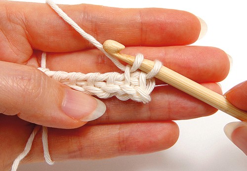 Cómo hacer flores a crochet con de ganchillo tunecino