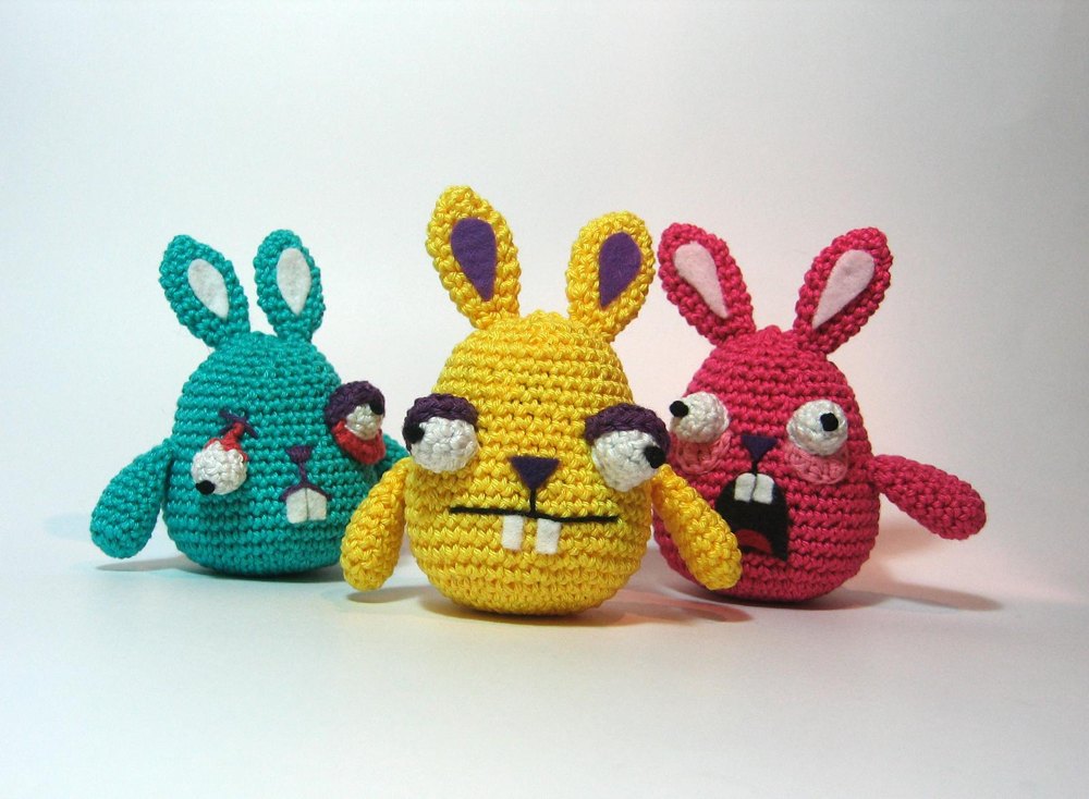 PATRÓN GRATIS Conejos Locos Amigurumis paso a paso