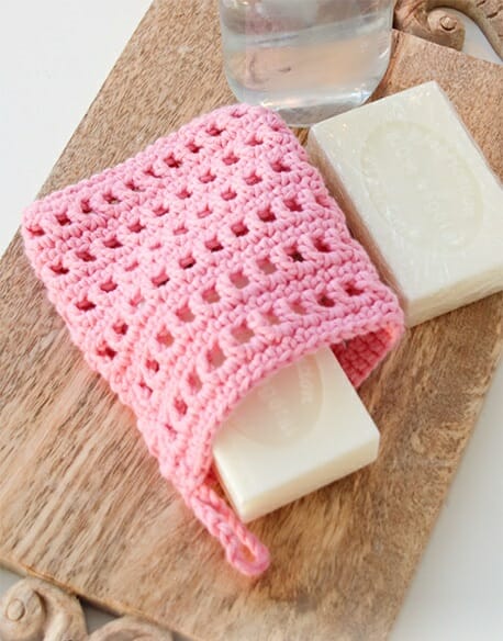 PATRÓN GRATIS Bolsa para Jabón La Vida es Rosa en Crochet