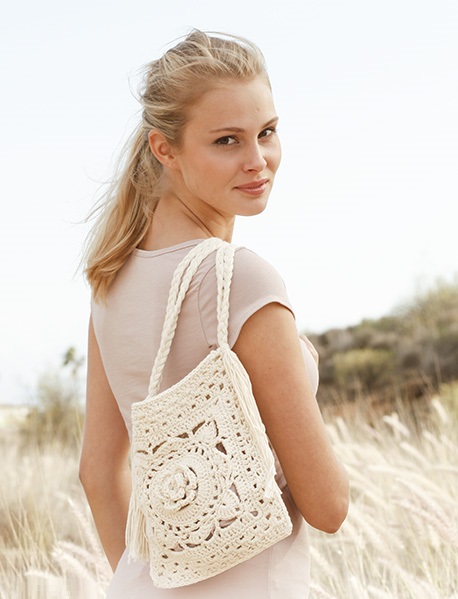 PATRÓN GRATIS Bolso Flor de Hortensia a Crochet