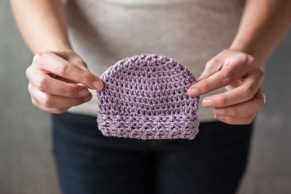 PATRÓN GRATIS Gorro para Bebé a Crochet