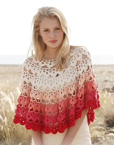 PATRÓN GRATIS Hermoso Poncho Cadie en Crochet