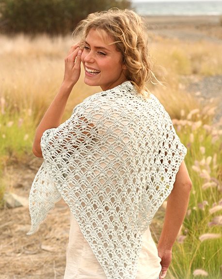 PATRÓN GRATIS Hermoso Chal Perla de Plata en Crochet