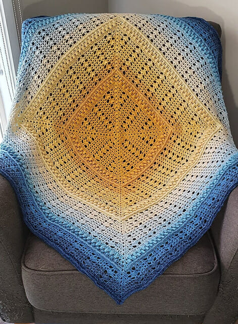 PATRÓN GRATIS Manta Elegante para Sofá en Crochet