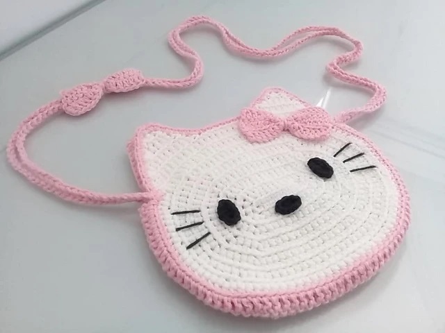 PATRON GRATIS Bolso de Hello Kitty en Crochet