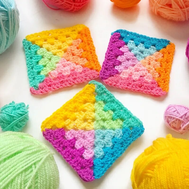 PATRÓN GRATIS Motivó Puzzle Triangular en Crochet