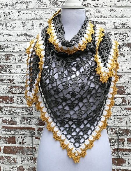 PATRÓN GRATIS Chal de Tulipán Real en Crochet