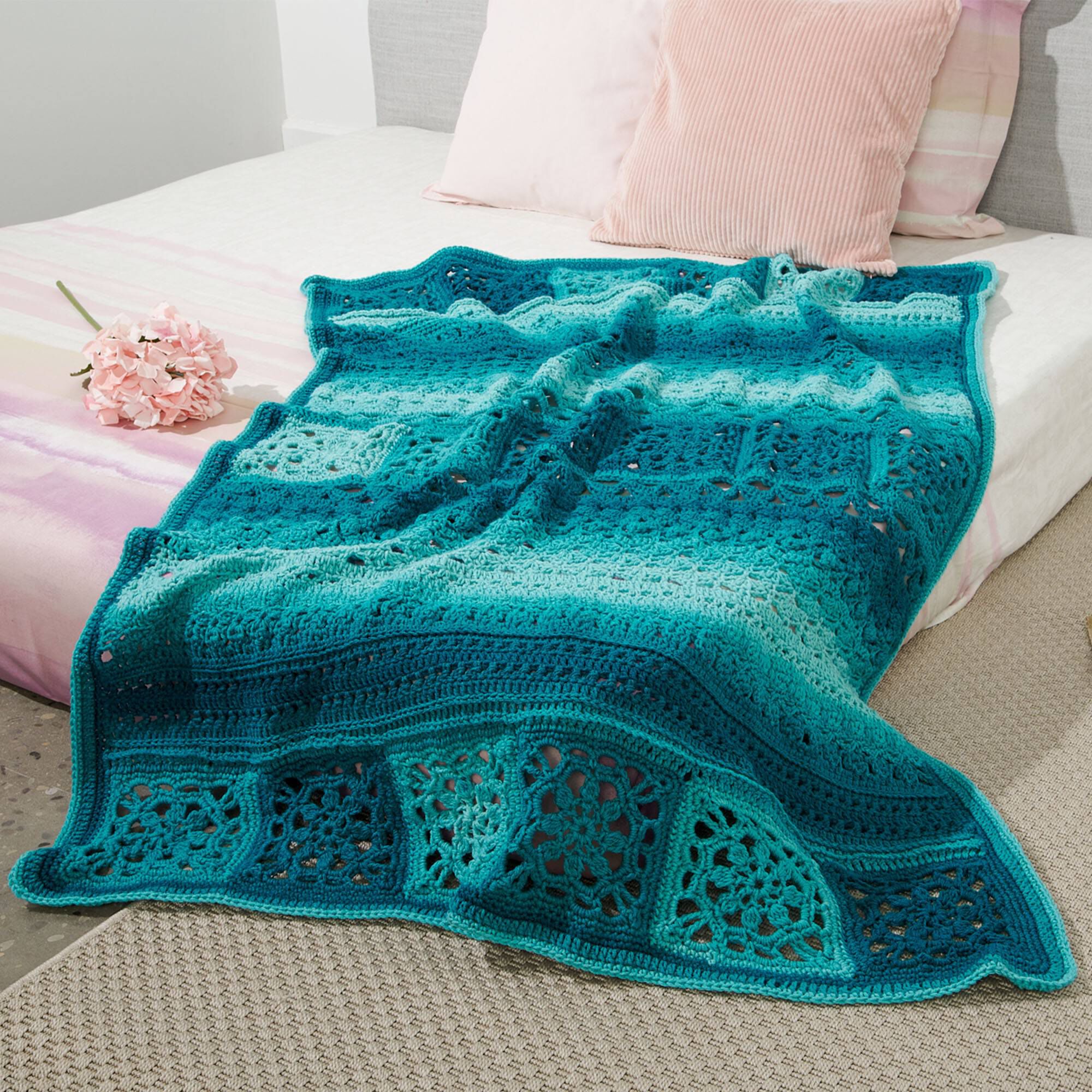 PATRÓN GRATIS Manta con Motivos Ombre en Crochet