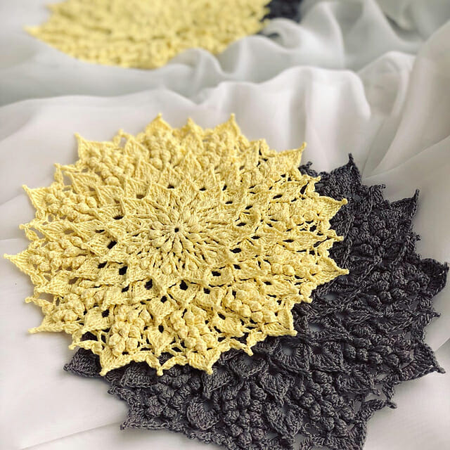 PATRÓN GRATIS Carpeta Flores del Rio en Crochet