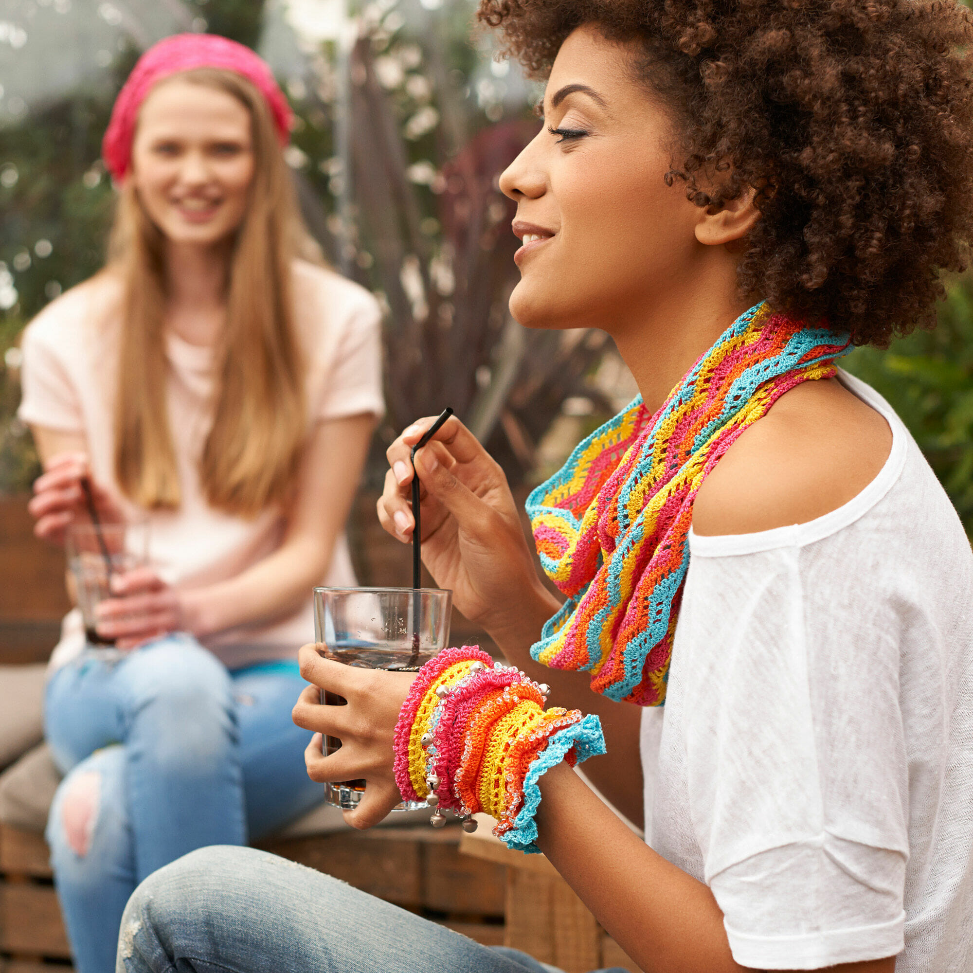 PATRÓN GRATIS Brazalete Tropical en Crochet