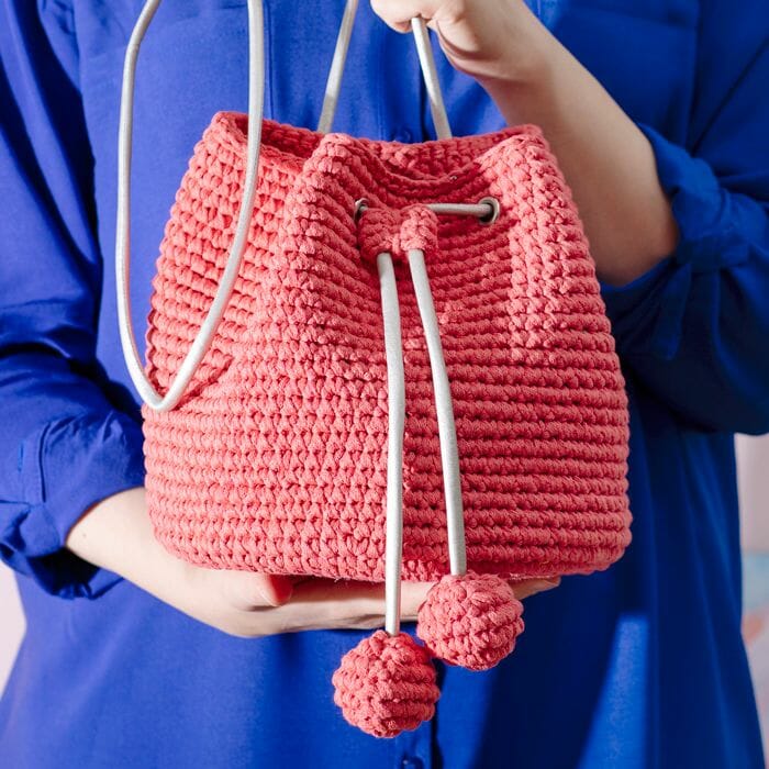 PATRÓN GRATIS Bolsa Bowling en Crochet￼