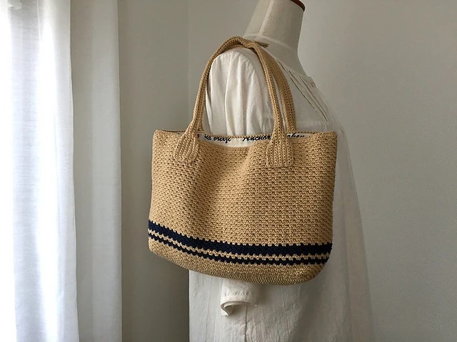PATRÓN GRATIS Bolsa de Paseo Estilo Vintage a Crochet