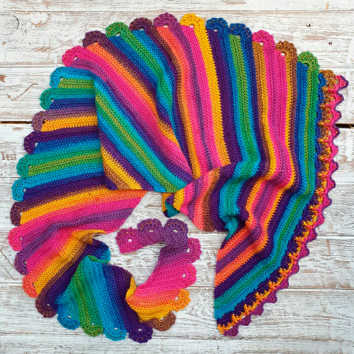 PATRÓN GRATIS Chal Plumas de Colibrí en Crochet