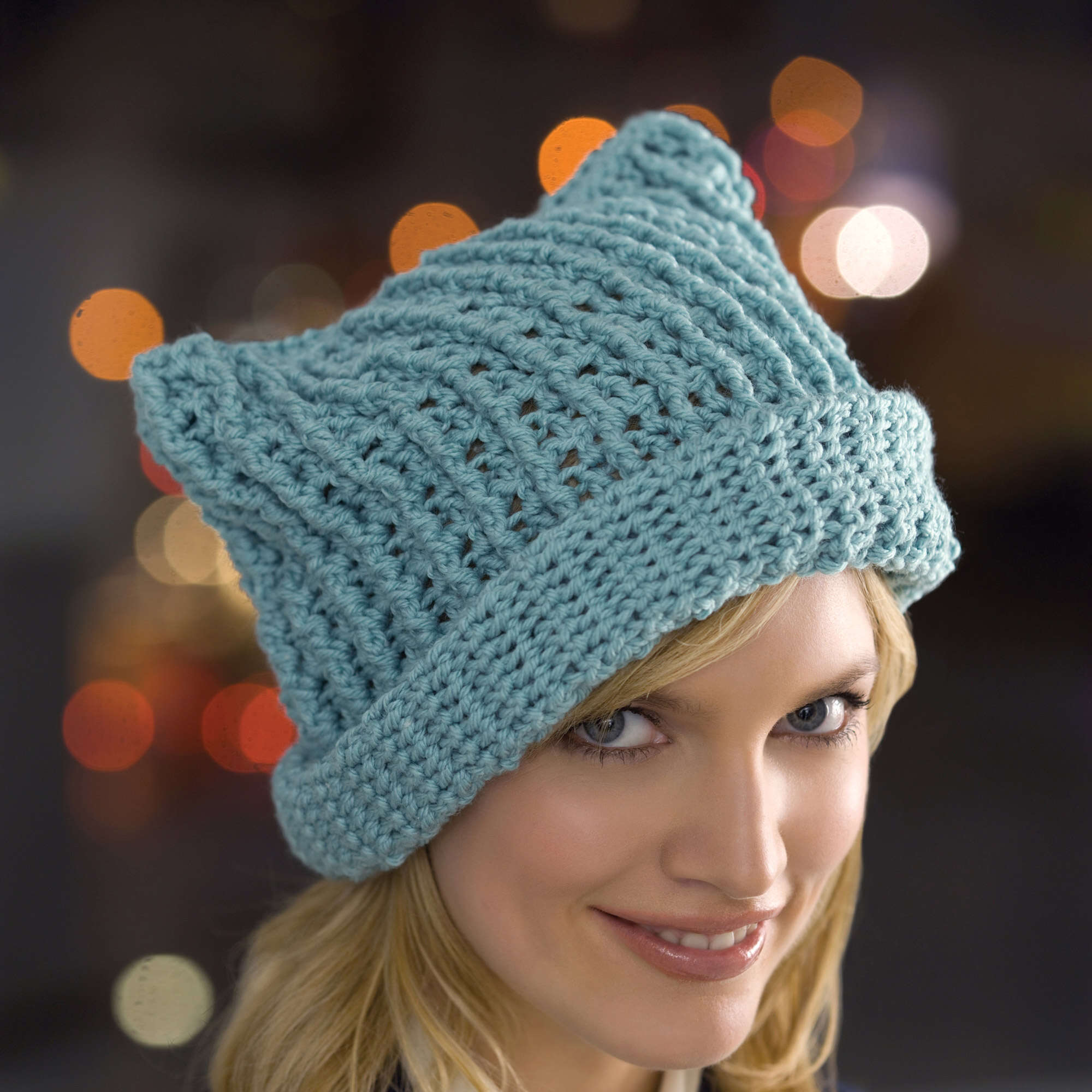 PATRÓN GRATIS Gorro con Curiosas Orejitas en Crochet