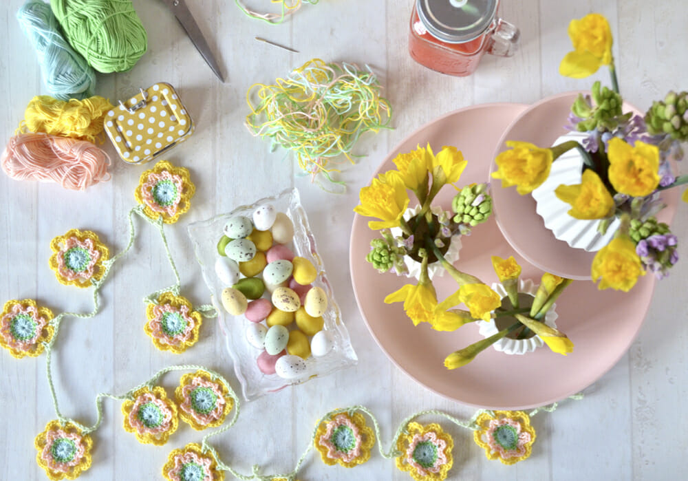 PATRÓN GRATIS Guirnalda de Flores en Crochet