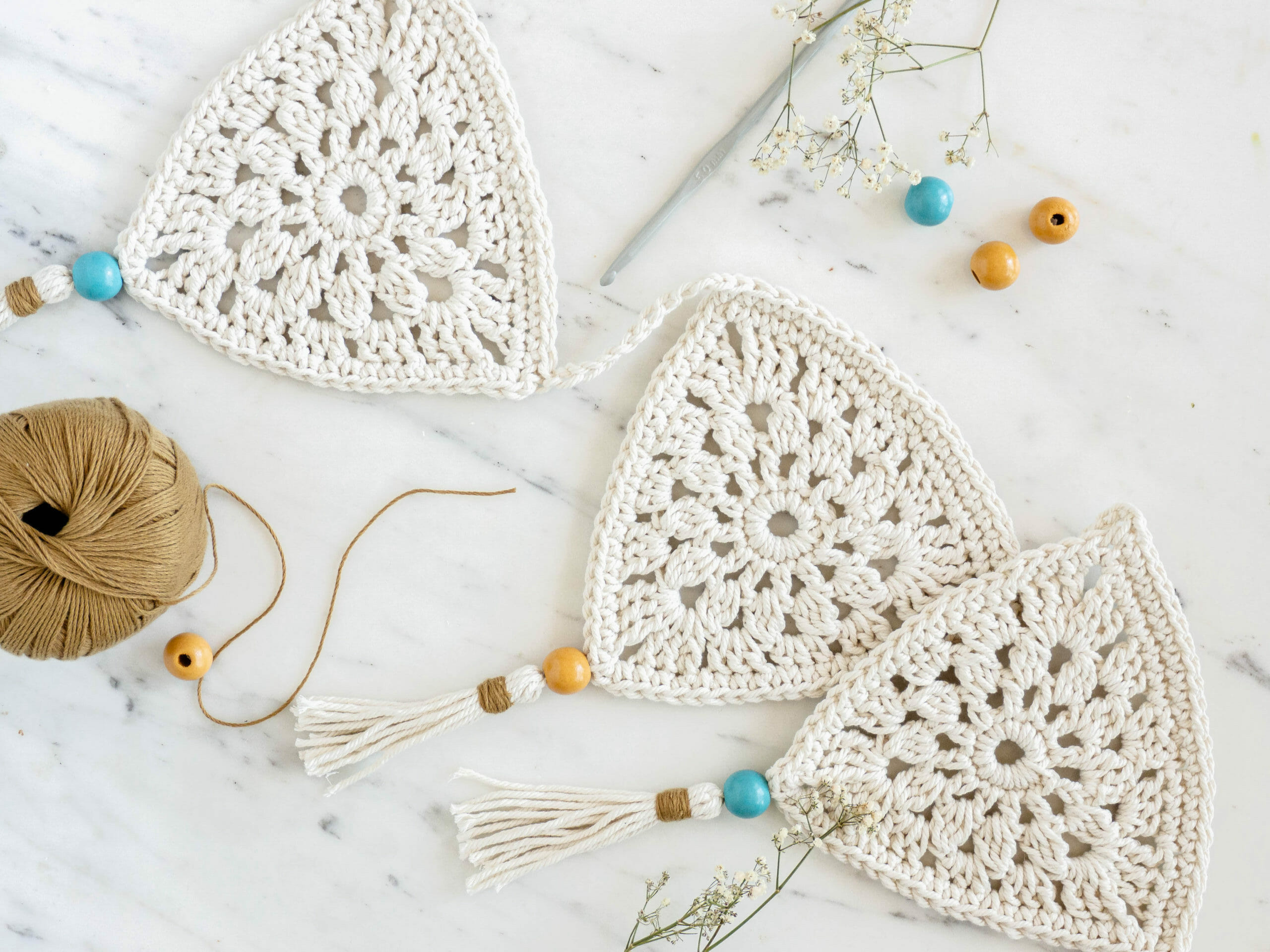 PATRÓN GRATIS Guirnaldas Triangulares en Crochet