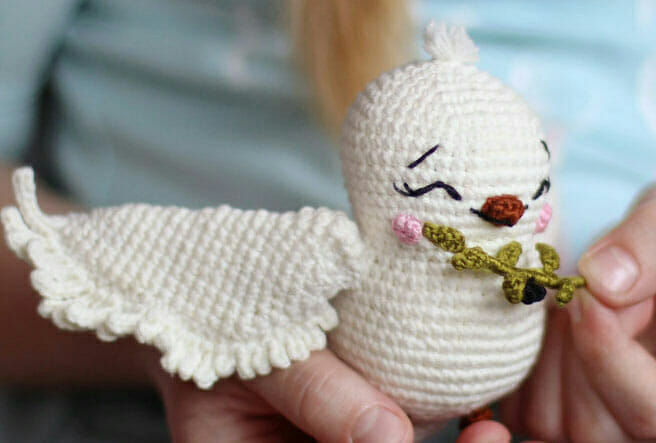 PATRÓN GRATIS Paloma de la Paz Amigurumi