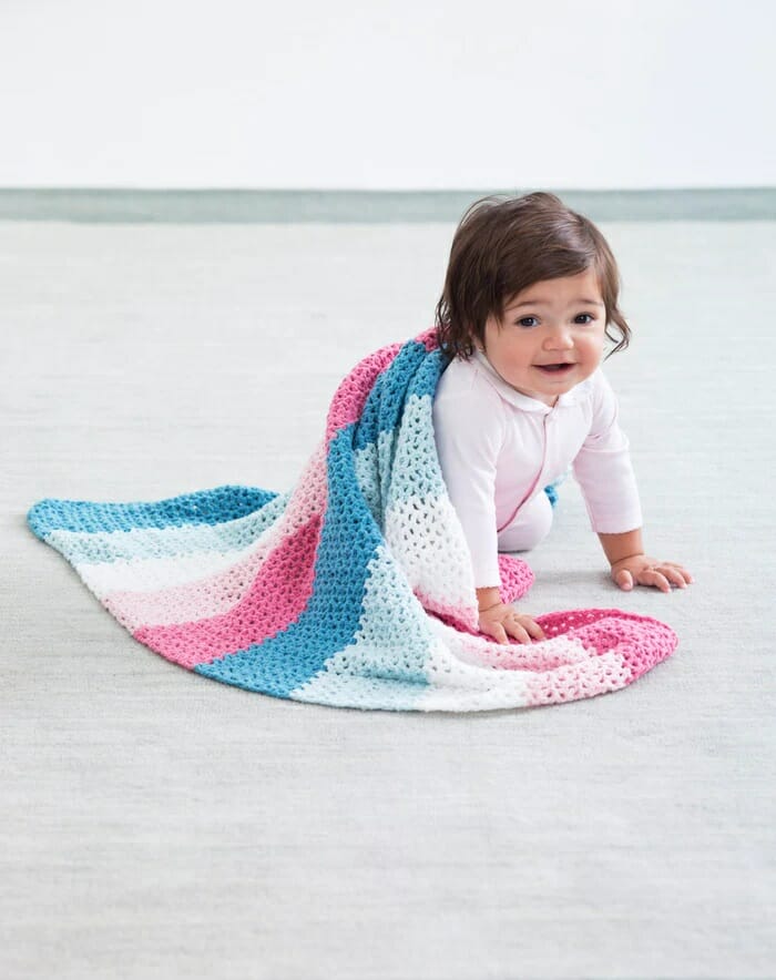 PATRÓN GRATIS Colorida Manta para Niña en Crochet