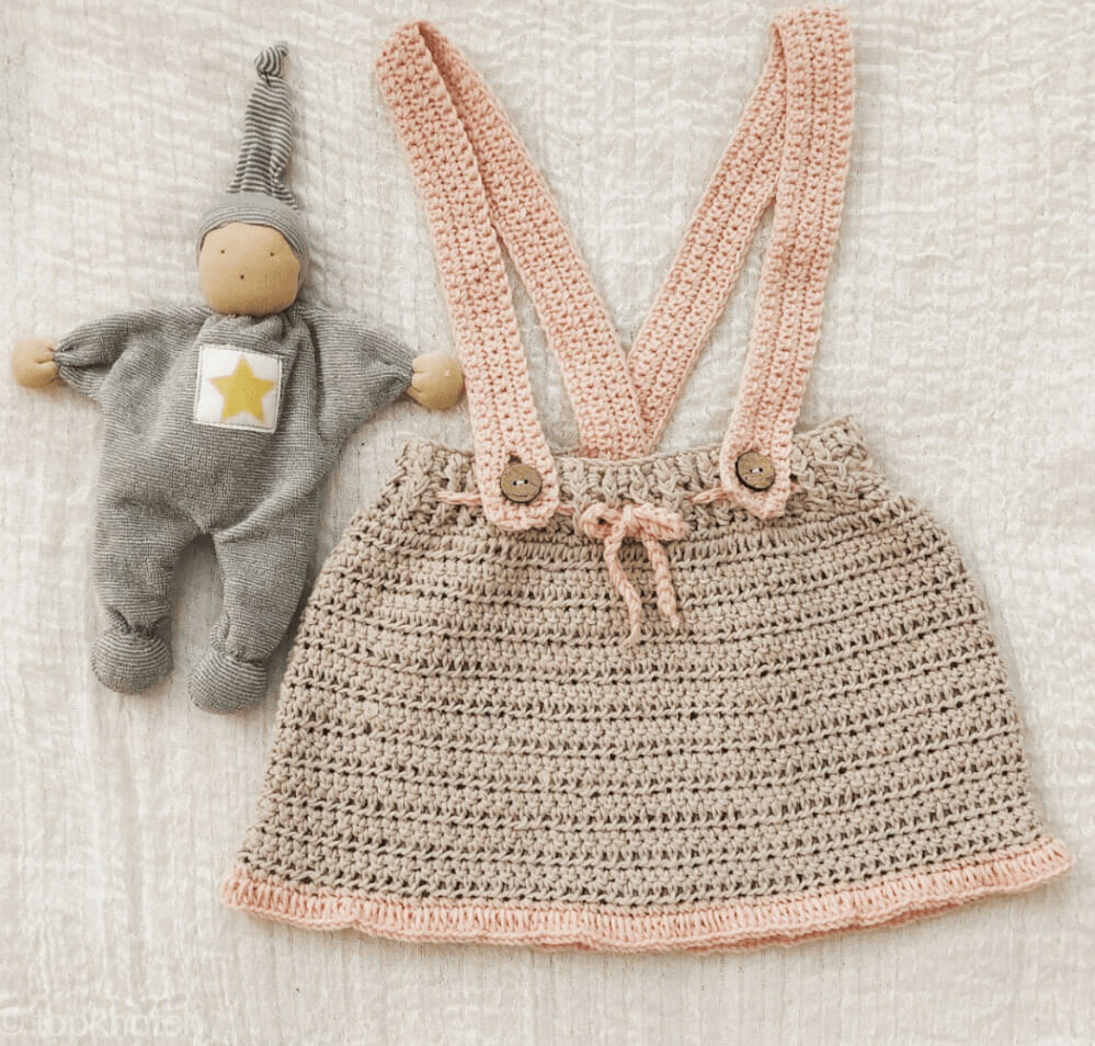 PATRÓN GRATIS Coqueto Jumper para Beba en Crochet