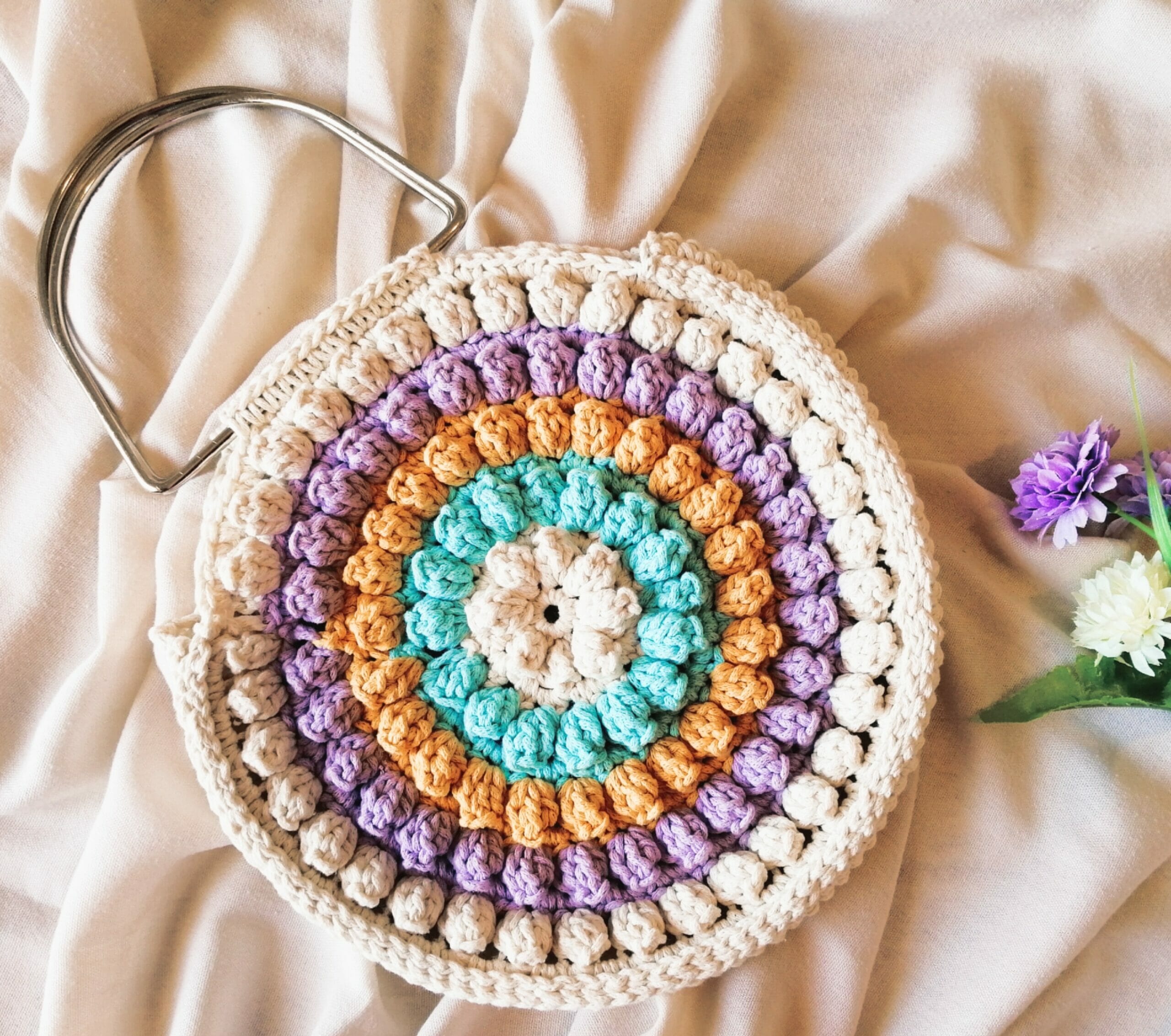 PATRÓN GRATIS Bolsa Camelia en Crochet