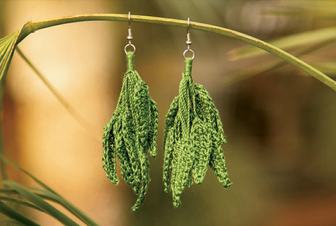 PATRÓN GRATIS Pendientes Hojas Colgantes a Crochet