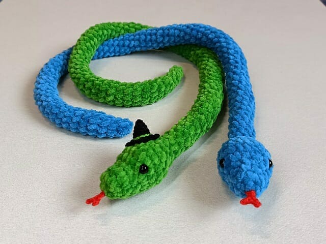 PATRÓN GRATIS Hermanos Serpiente en Amigurumi