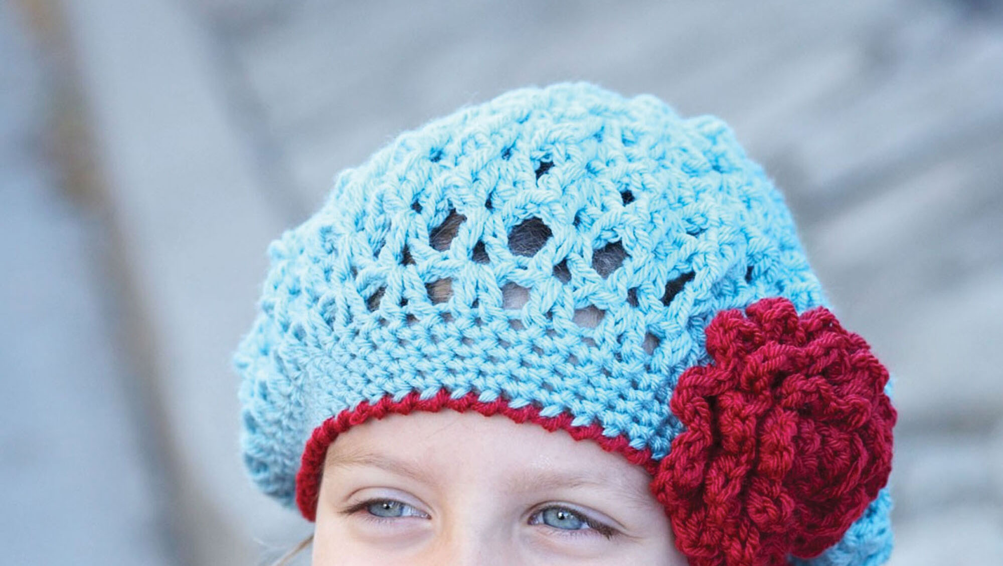 PATRÓN GRATIS Gorro Noche Buena en Crochet