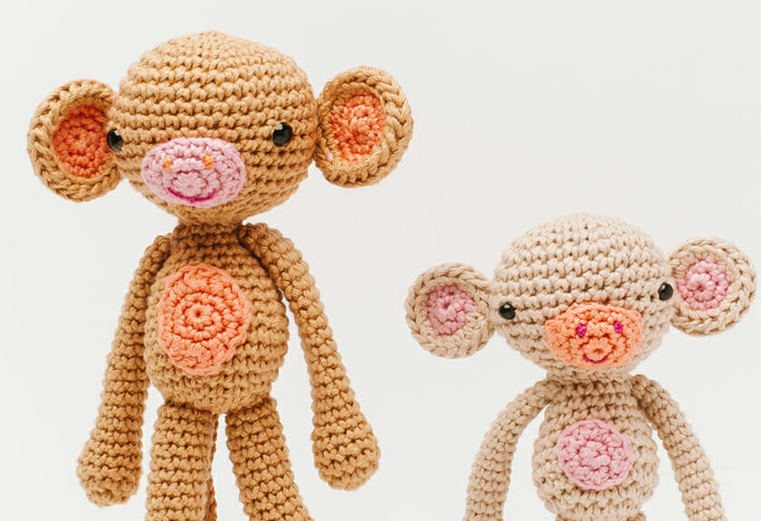 PATRÓN GRATIS Mono Amigurumi en 2 Tamaños