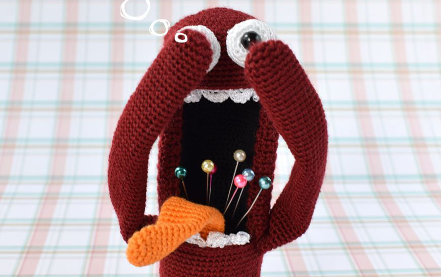 PATRÓN GRATIS Guardián de Agujas Loco Amigurumi